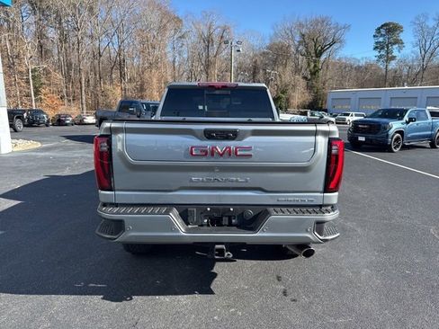 Used 2025 GMC Sierra 2500 Denali w/ Denali Reserve Package image 6