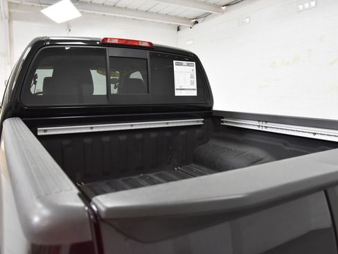 Used 2021 Nissan Frontier SV RWD image 32