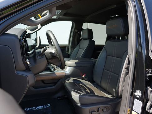Used 2024 Chevrolet Silverado 3500 High Country w/ High Country Premium Package AWD/4WD image 12