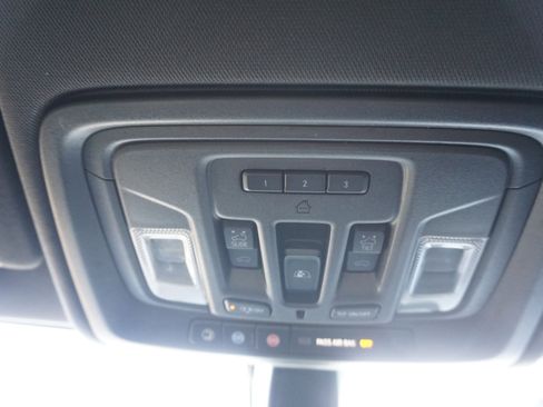 Used 2019 GMC Sierra 1500 AT4 w/ AT4 Premium Package image 32