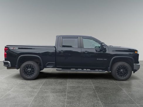 Used 2024 Chevrolet Silverado 2500 LT w/ All Star Edition AWD/4WD image 6