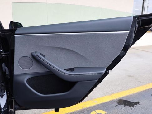 Used 2025 Tesla Model 3 Long Range RWD image 22