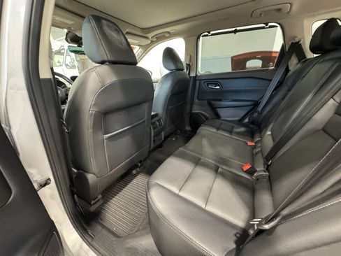 Used 2022 Nissan Rogue SL w/ SL Premium Package AWD/4WD image 10