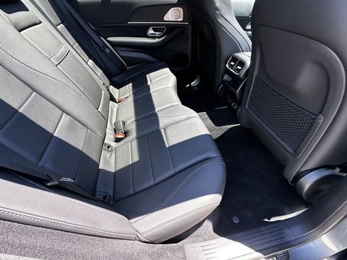 Certified 2025 Mercedes-Benz GLE 450 4MATIC image 18