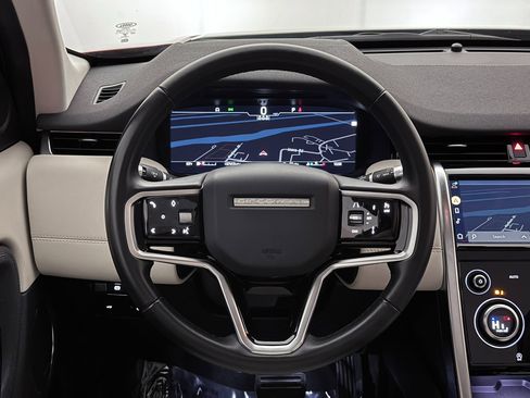 Used 2022 Land Rover Discovery Sport SE image 31