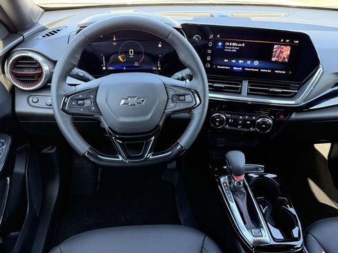 New 2026 Chevrolet Trax RS w/ Sunroof Package image 27