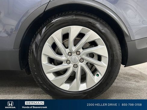 Used 2025 Land Rover Discovery S AWD/4WD image 14
