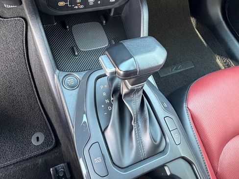 Certified 2025 Kia K4 GT-Line w/ GT-Line Premium Package image 28