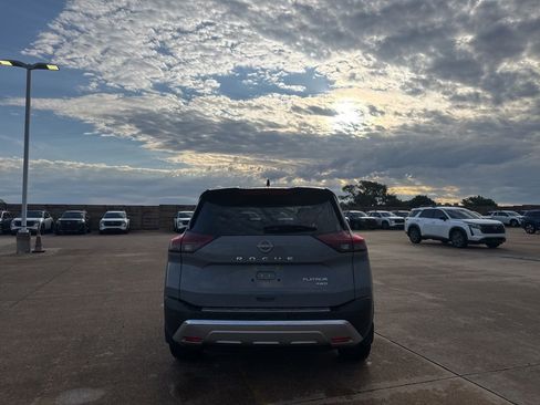 Used 2023 Nissan Rogue Platinum w/ Platinum Premium Package AWD/4WD image 20
