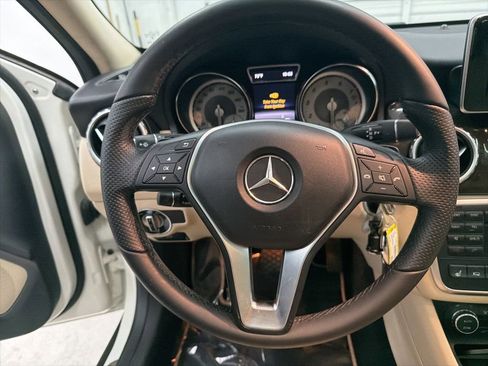 Certified 2015 Mercedes-Benz GLA 250 4MATIC image 15