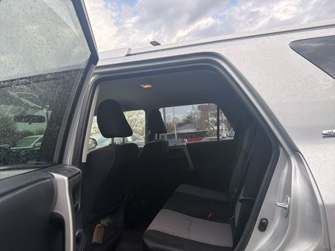 Used 2017 Toyota 4Runner SR5 image 39