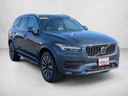 Used 2020 Volvo XC90 T5 Momentum image 3