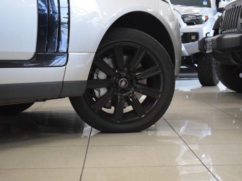 Used 2017 Land Rover Range Rover Supercharged image 33