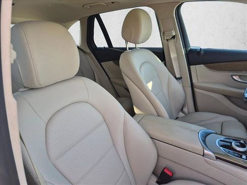 Used 2019 Mercedes-Benz GLC 300 image 13