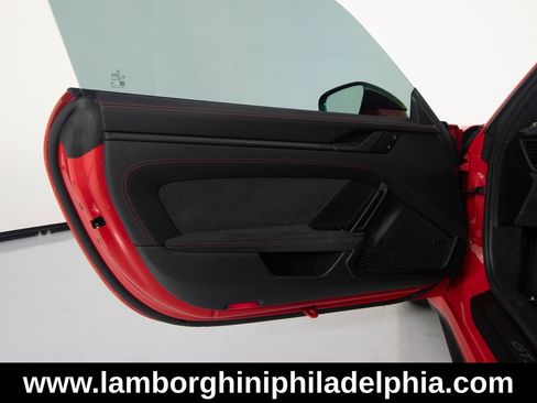 Used 2026 Porsche 911 GT3 RWD image 12