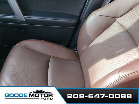 Used 2023 Toyota 4Runner Limited image 23