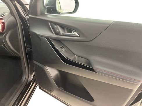 Used 2025 Chevrolet Equinox RS w/ Safety and Technology Package image 15