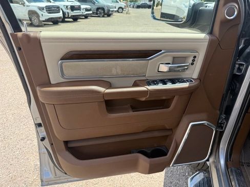 Used 2022 RAM 2500 Laramie AWD/4WD image 9
