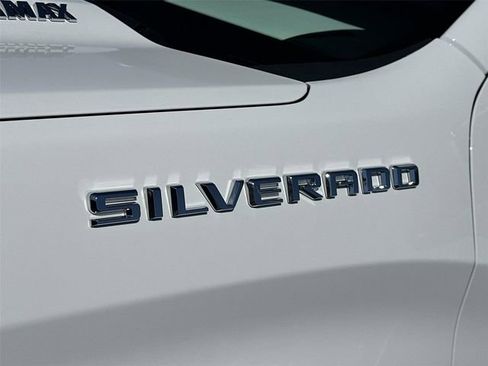 Used 2021 Chevrolet Silverado 1500 LT image 30