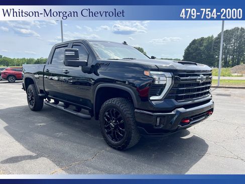 Used 2025 Chevrolet Silverado 2500 LT w/ Trail Boss Package AWD/4WD image 3