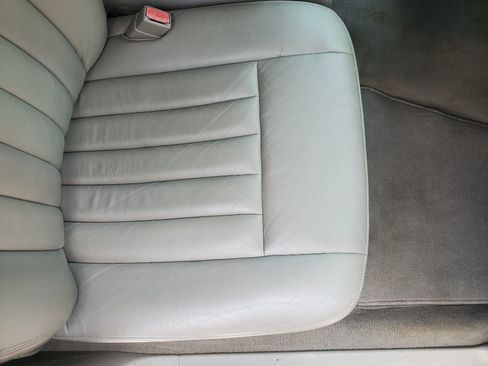 Used 2003 Lincoln Town Car Executive image 36