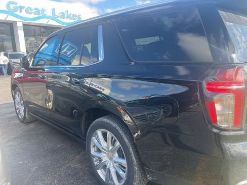 Used 2024 Chevrolet Tahoe High Country image 3