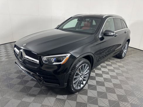 Used 2021 Mercedes-Benz GLC 300 GLC 300 image 3