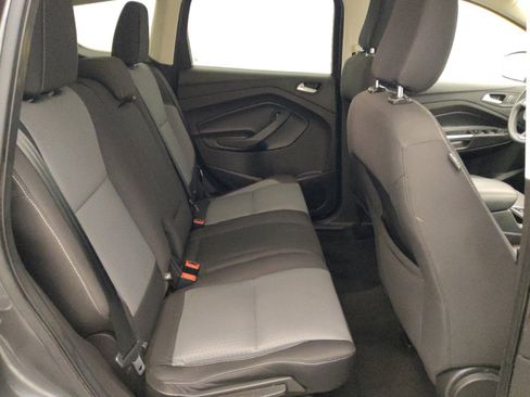 Used 2018 Ford Escape SE FWD image 19