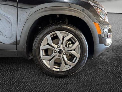 Certified 2024 Kia Seltos S AWD/4WD image 11