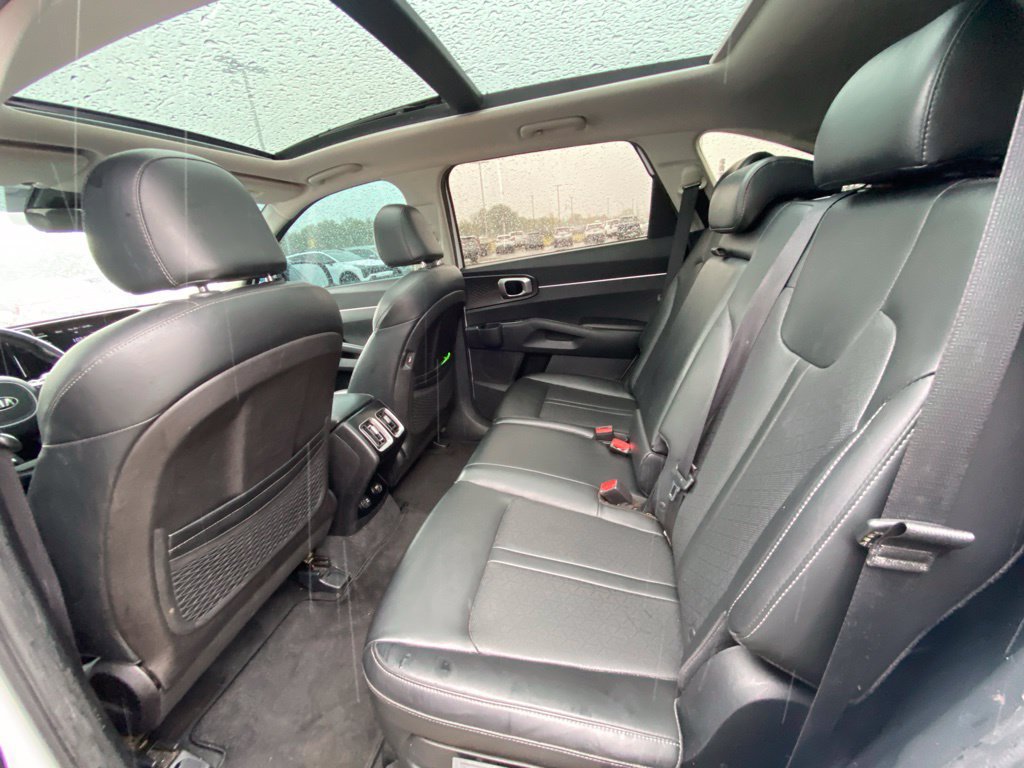 Used 2021 Kia Sorento S w/ Panoramic Sunroof Package AWD/4WD image 24