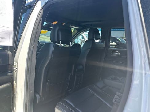 Used 2015 Jeep Grand Cherokee Limited w/ Luxury Group II AWD/4WD image 10