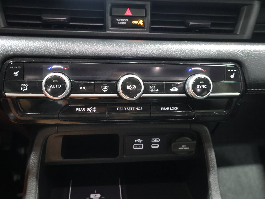 Used 2023 Honda Pilot Touring image 30