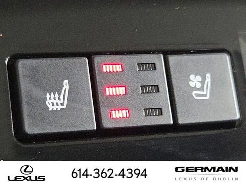 Used 2019 Toyota Avalon Limited w/ Advanced Safety Package image 35