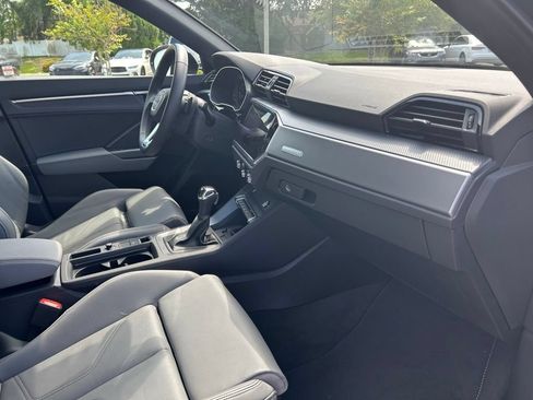 Used 2025 Audi Q3 2.0T Premium w/ Convenience Package AWD/4WD image 48
