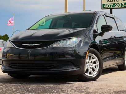 Used 2017 Chrysler Pacifica LX