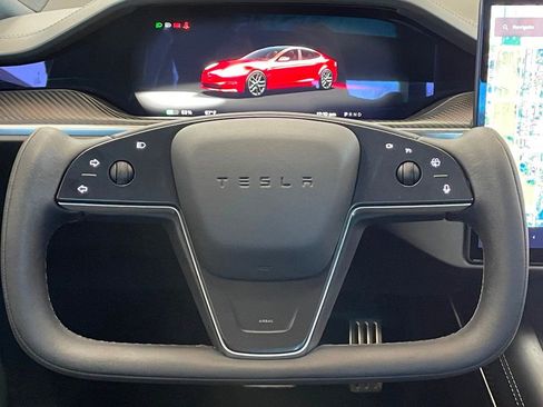 Used 2022 Tesla Model S Plaid image 28