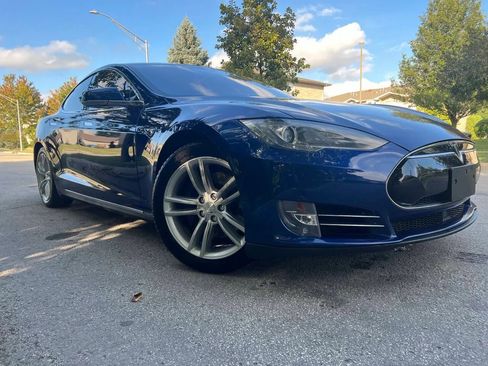Used 2015 Tesla Model S 85D image 3