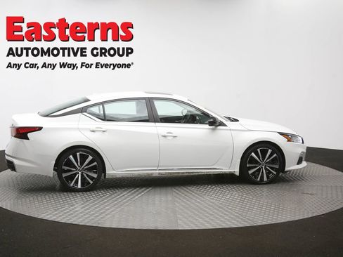 Used 2022 Nissan Altima 2.0 SR FWD image 45