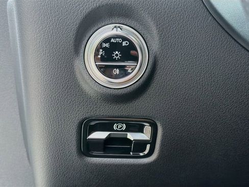 Used 2026 Mercedes-Benz CLE 300 4MATIC Coupe image 35