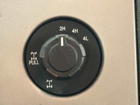 Used 2012 Ford F150 XLT w/ XLT Chrome Pkg image 28