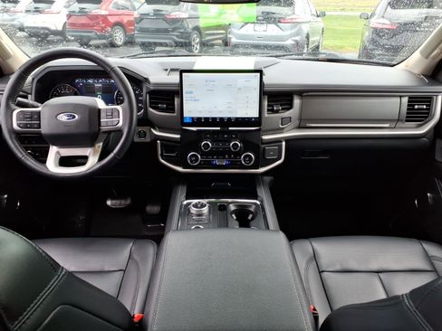 Used 2024 Ford Expedition Max XLT AWD/4WD image 10