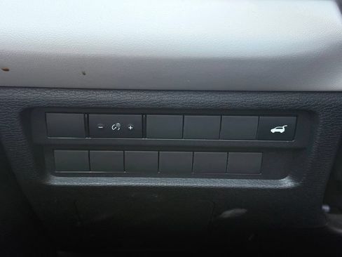 Used 2025 Mitsubishi Outlander SE AWD/4WD image 8