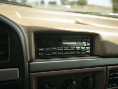 Used 1994 Ford Bronco AWD/4WD image 21