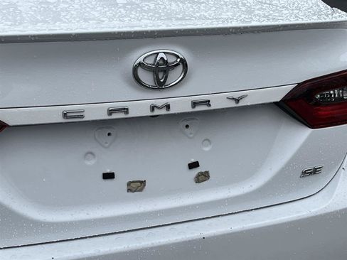 Used 2023 Toyota Camry SE image 10