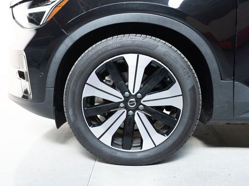 Used 2023 Volvo XC40 Recharge Plus AWD/4WD image 17