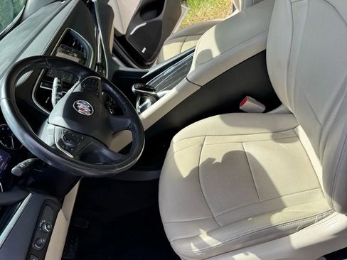 Used 2020 Buick Enclave Essence w/ Sport Touring Edition image 13