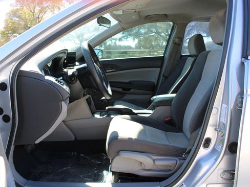 Used 2009 Honda Accord LX image 5