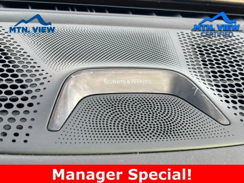 Used 2022 BMW 750i xDrive w/ Luxury Rear Seating Package image 25