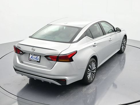 Certified 2025 Nissan Altima 2.5 SV FWD image 32