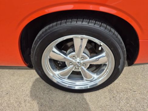 Used 2010 Dodge Challenger R/T image 10